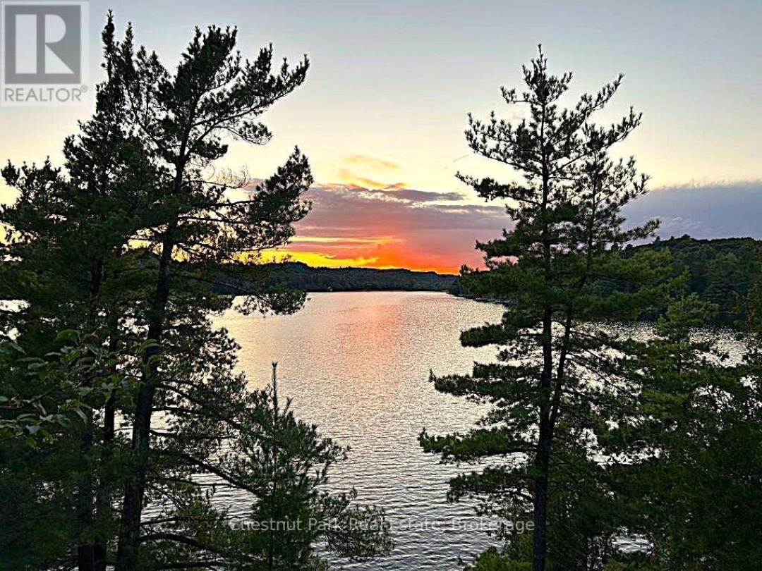 920 Big Island, Lake Vernon