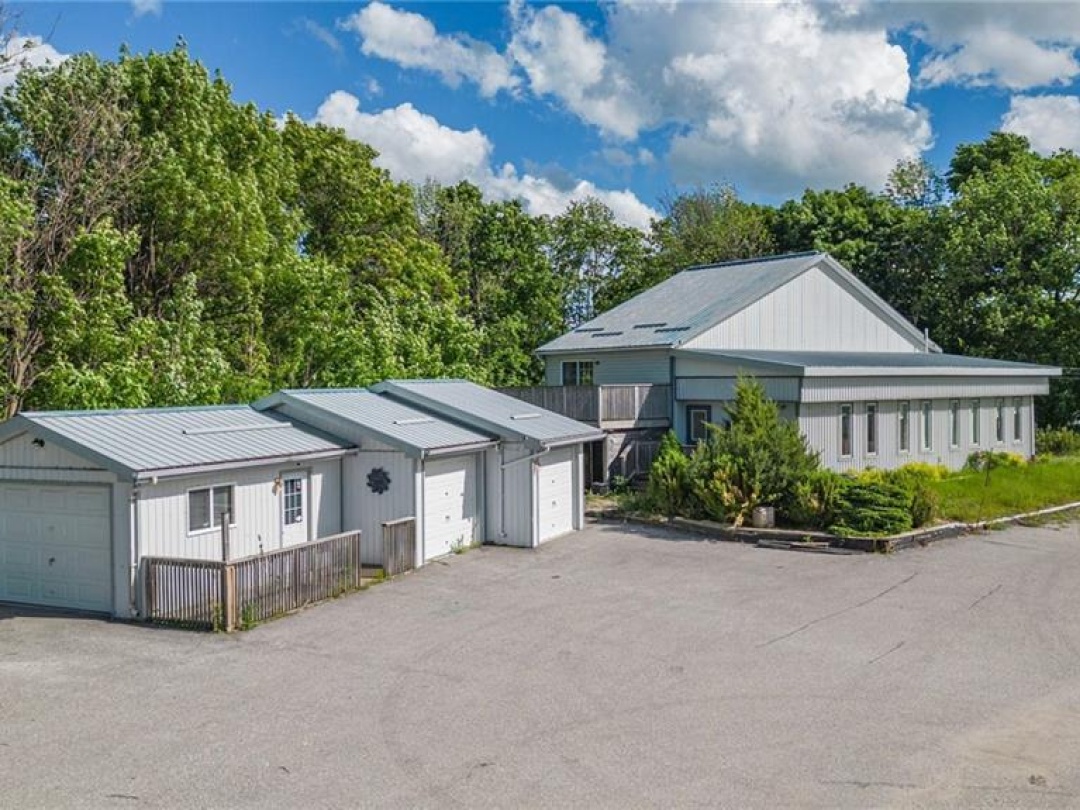 4201 Huronia Road, Severn