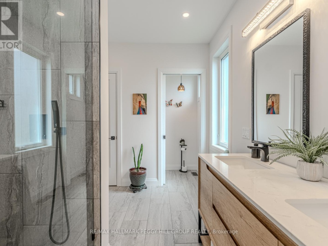 7952 Park Lane Crescent, Black Lake