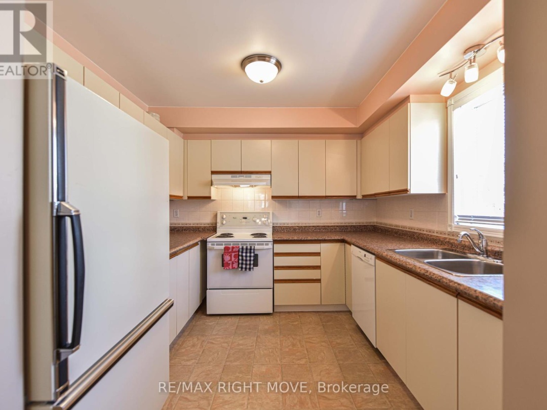 408 40 Museum Drive, Orillia