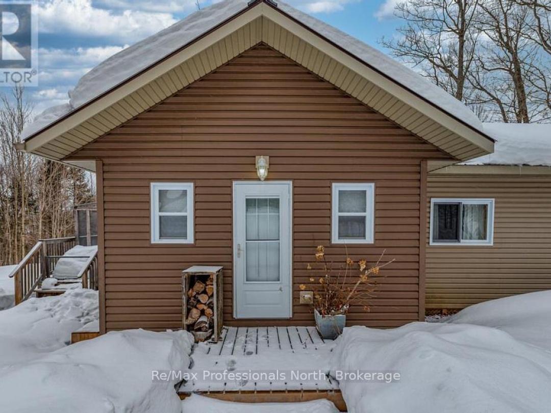 1145 Chelsea Lane, Maple Lake
