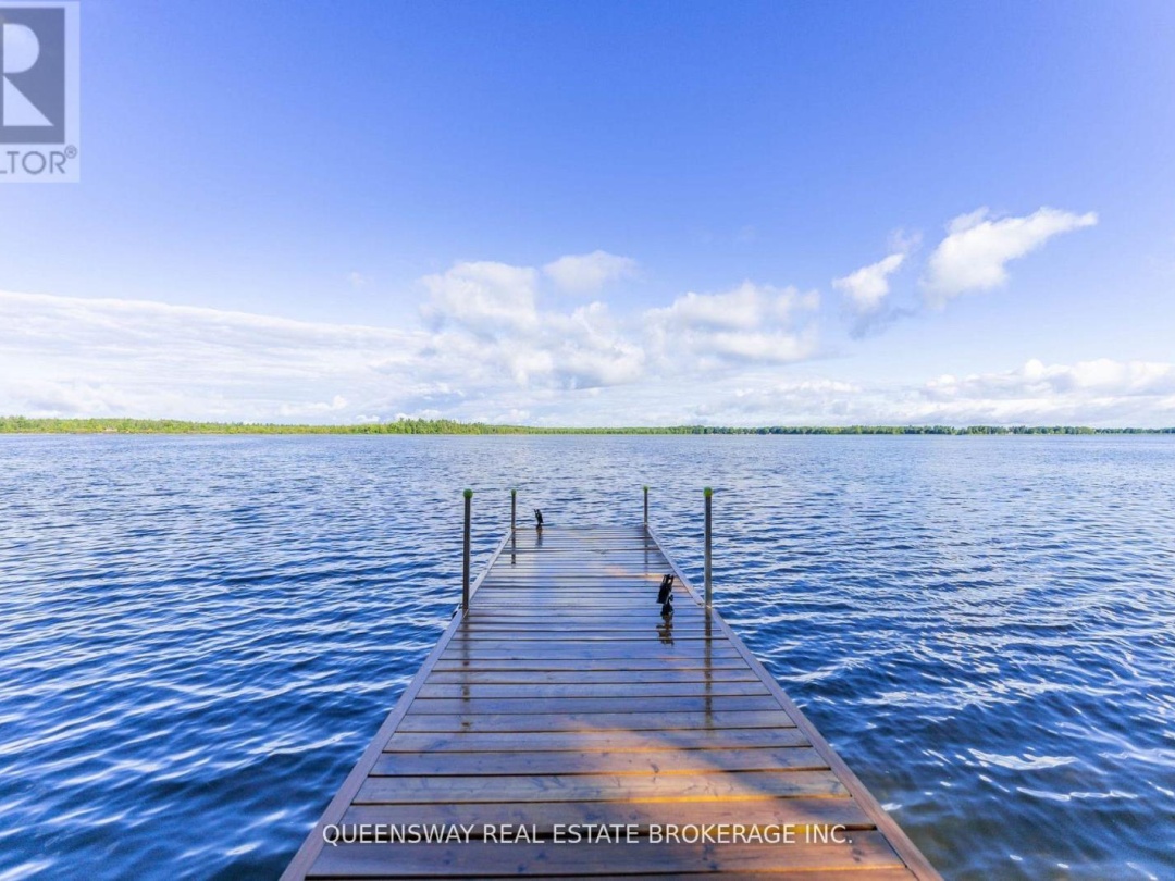 1280 BLACK BEACH LANE, Dalrymple-south Lake