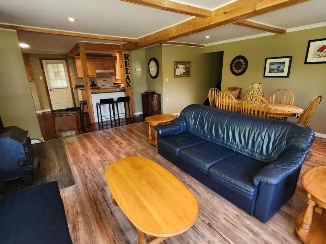 63 Thomas Drive, Sturgeon Lake