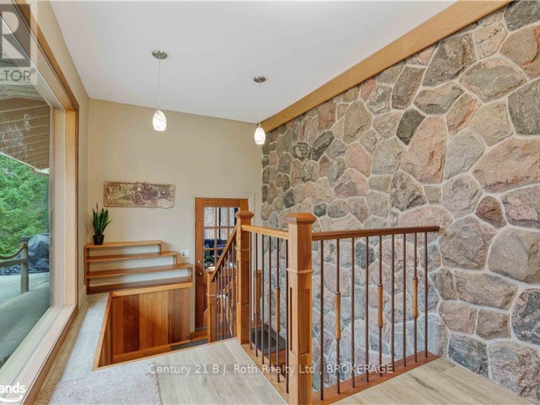 2983 Whelan Way, Black Lake