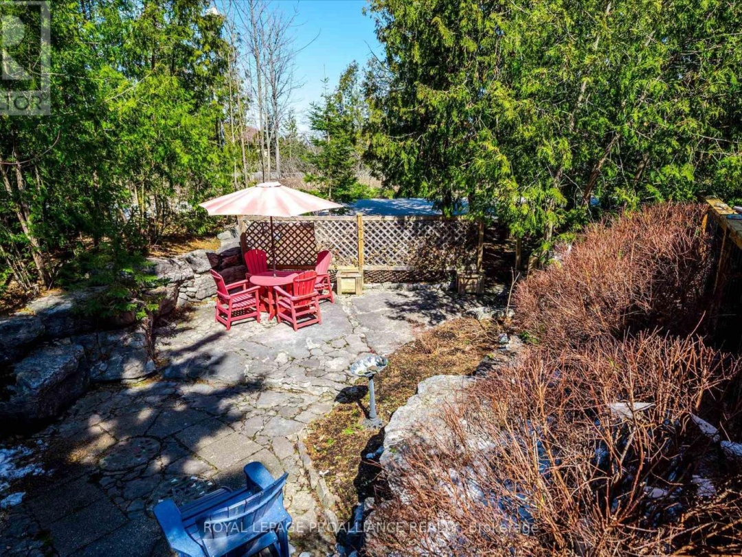 2 Patricia Place, Pigeon Lake