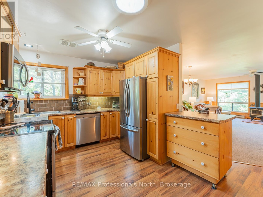 1029 LOYALIST DRIVE, 