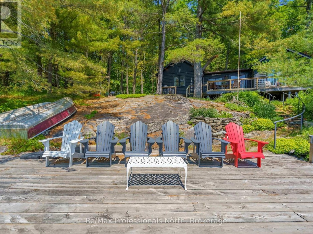 61 ISLAND 26LM ISLAND, 