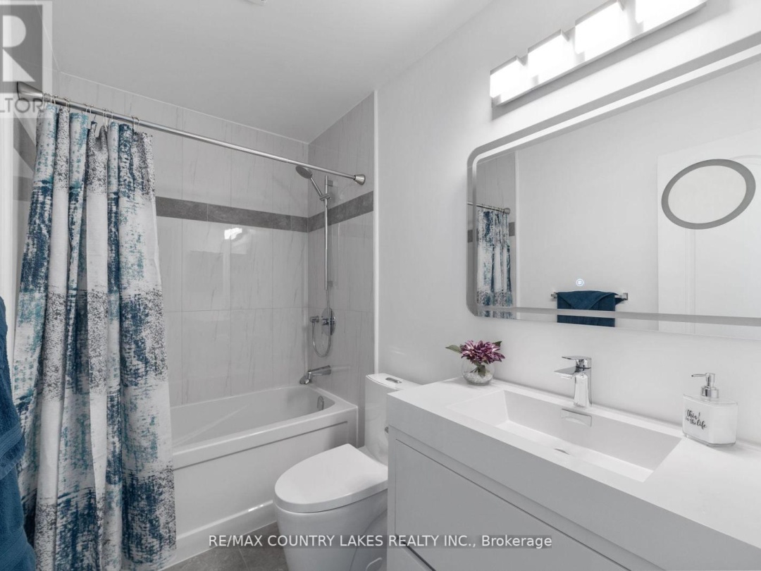 22 100 Laguna Parkway, Lake Simcoe