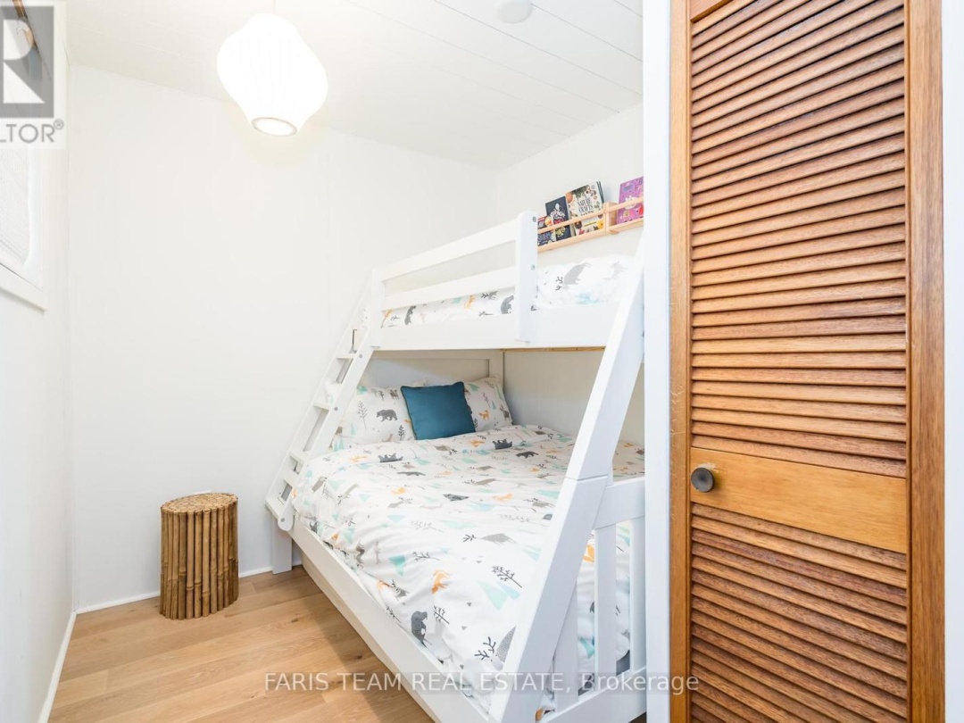 1010 Sanderson Road, Clearwater Lake