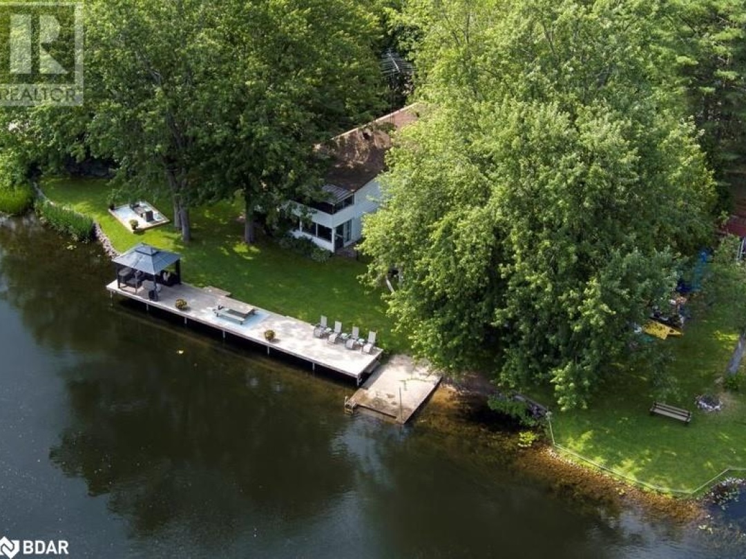 1057 Severn River Road, Severn River