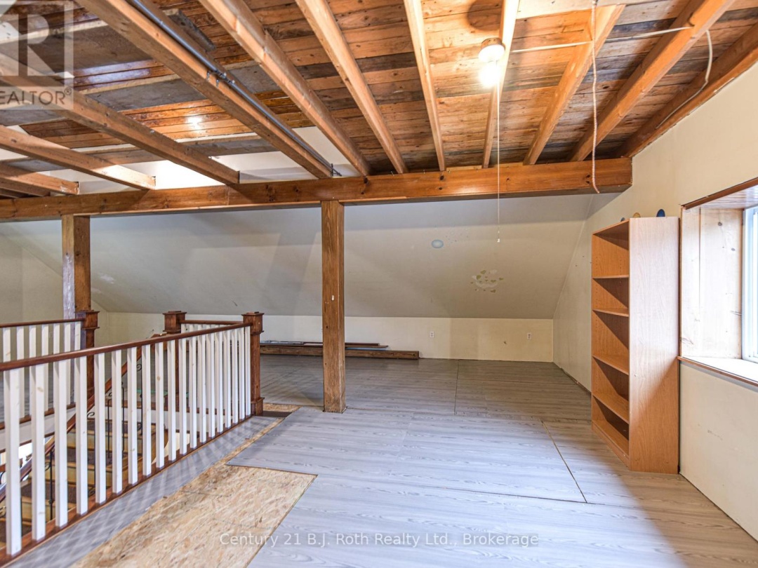 5135 SIDEROAD 25, 