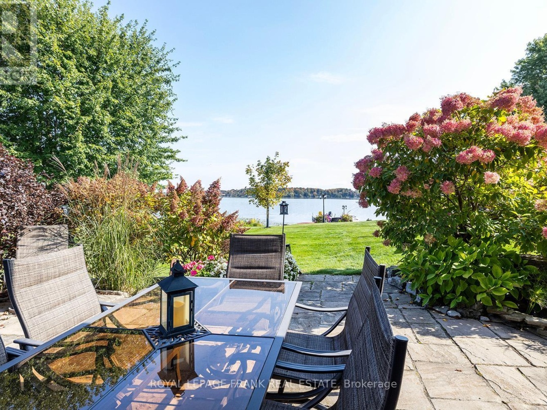 24 GILSON POINT PLACE, Lake Scugog