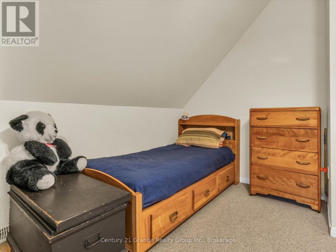 1120 S Clear Lake Road, Clear Lake