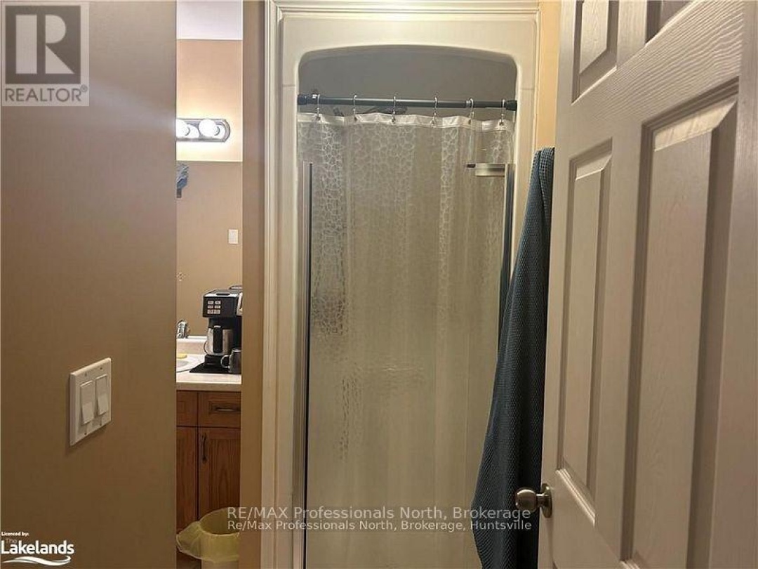 20 1591 Hidden Valley Road, Peninsula Lake