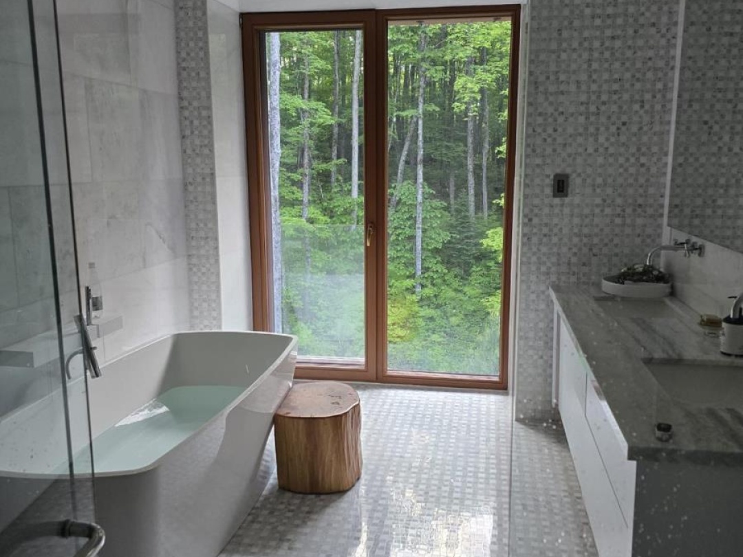 1739 TRAPPER'S TRAIL ROAD, 