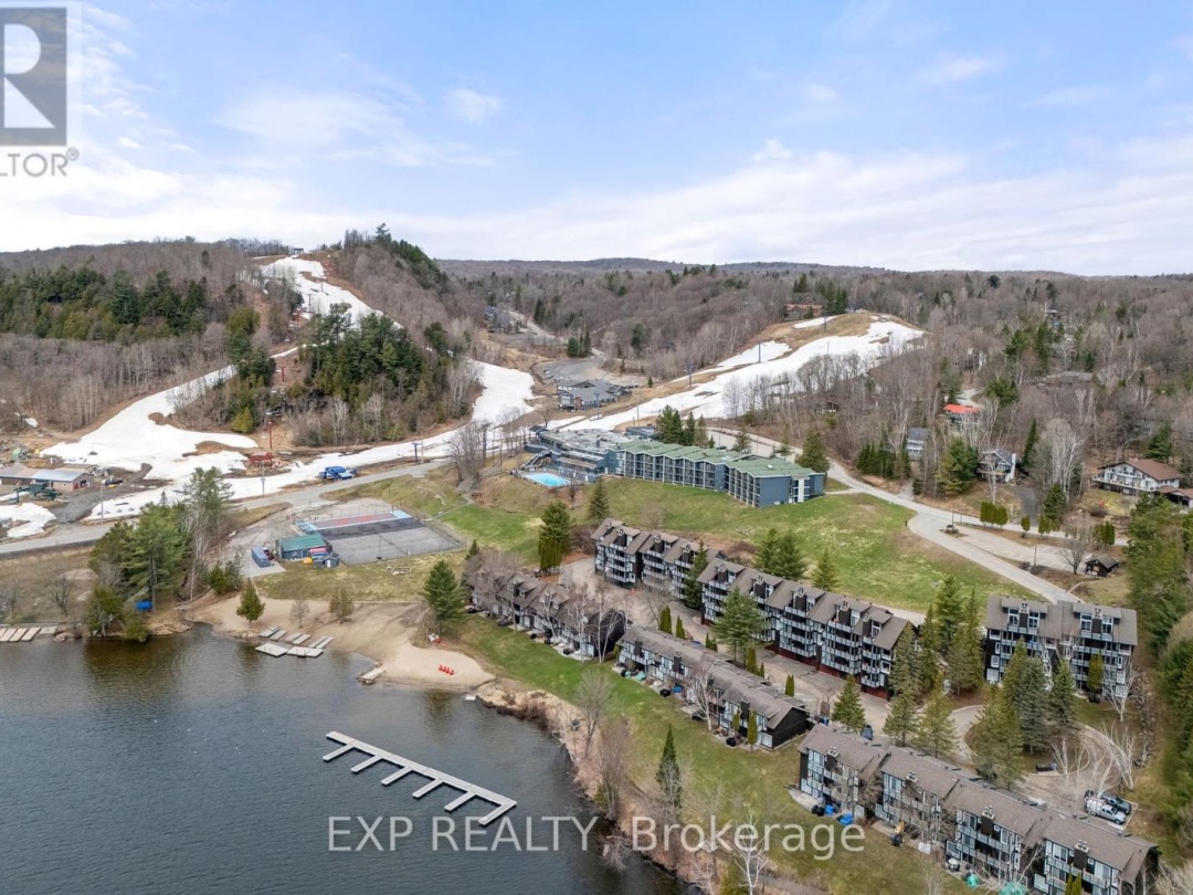 6 12 Turner Drive, Peninsula Lake