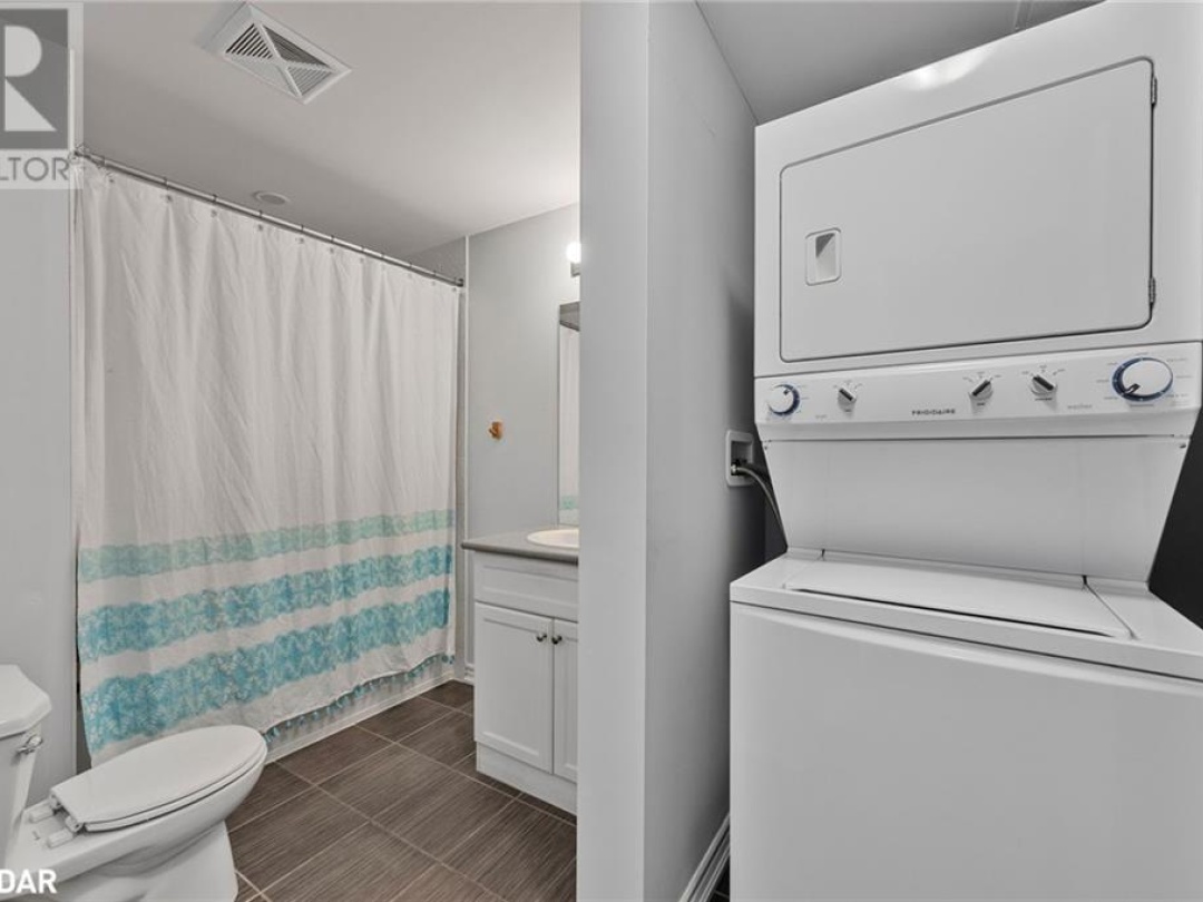 720 YONGE Street Unit# 205, 