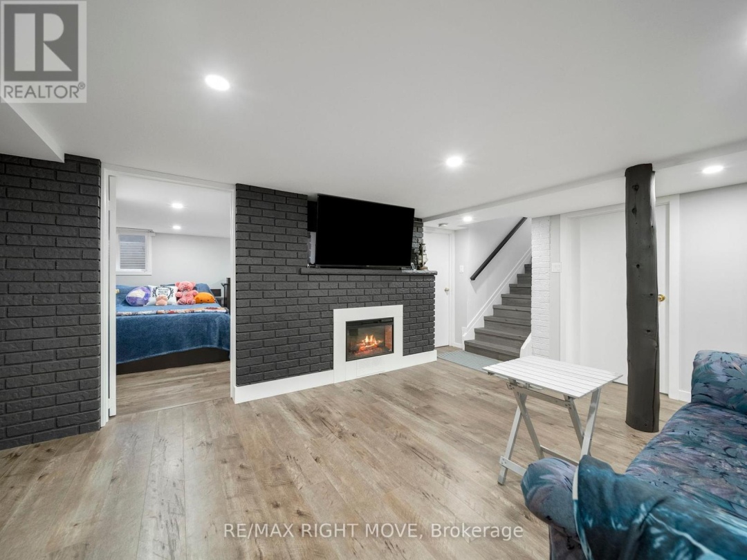 206 MARY STREET, Orillia