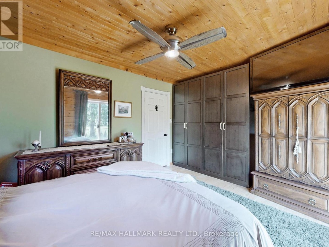 4017 Dalrymple Drive, Dalrymple Lake
