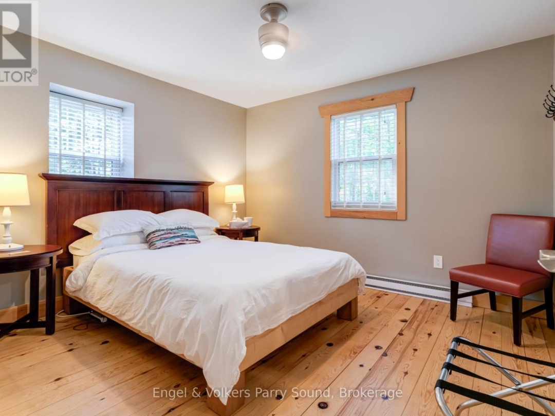 6 HARMONY LANE, 