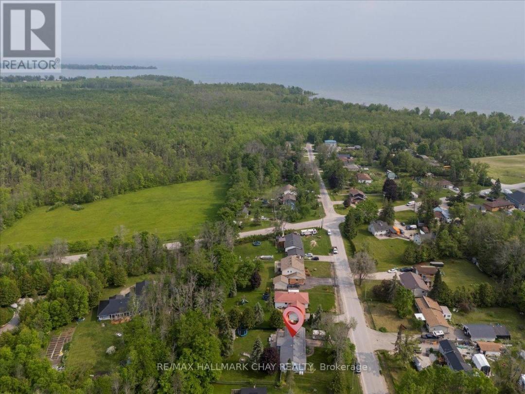 4049 Bayview Avenue, Ramara