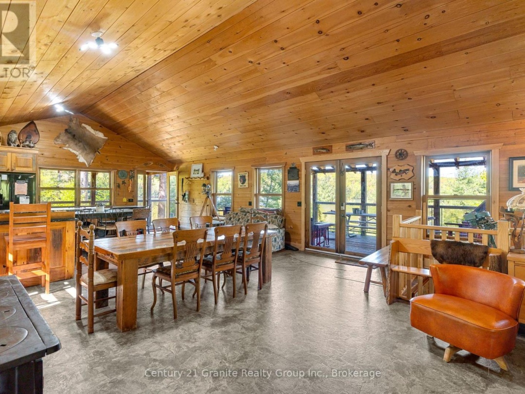 1226 TRAPLINE TRAIL, Bat Lake