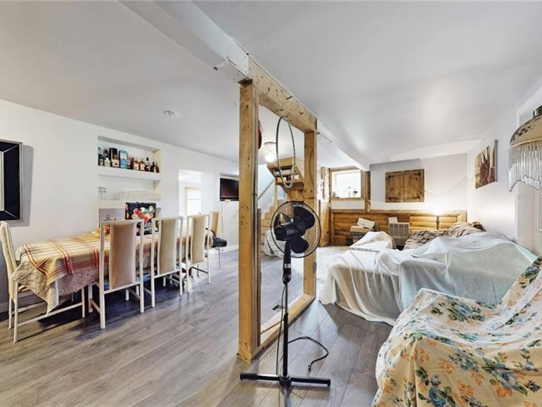 2808 Gelert Road, Minden Hills