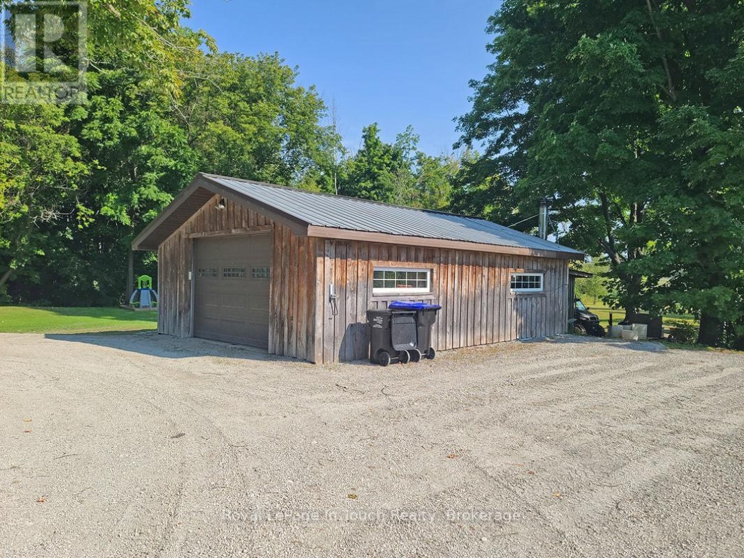 3010 Matchedash Street, Matchedash Bay