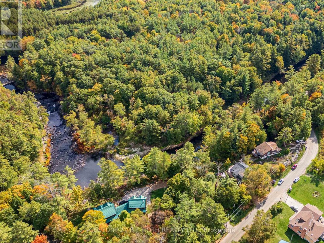 8101 KINGS RIVER ROAD, 