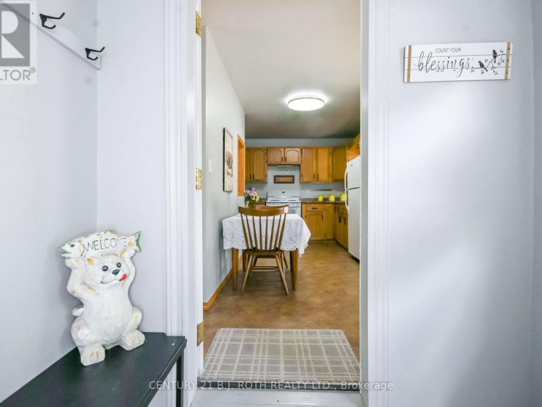 1039 DIVISION ROAD E, 