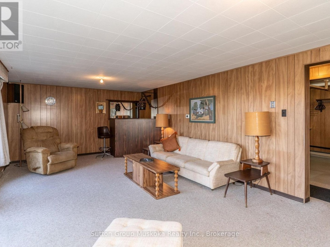 467 WEST BROWNS ROAD, 