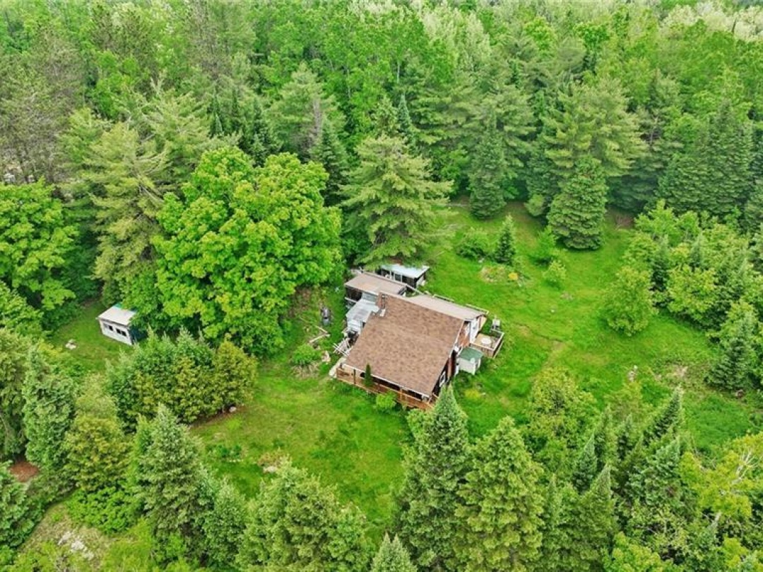 2808 Gelert Road, Minden Hills