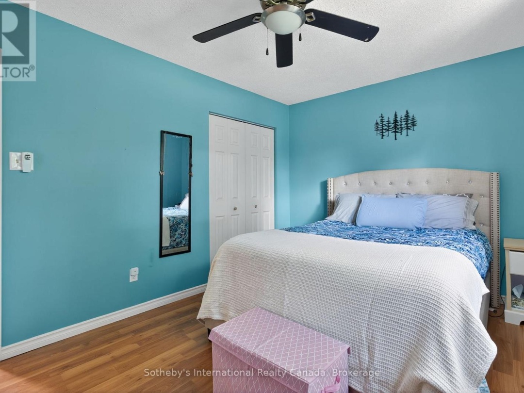 20 COMMUNITY CENTRE DRIVE, 