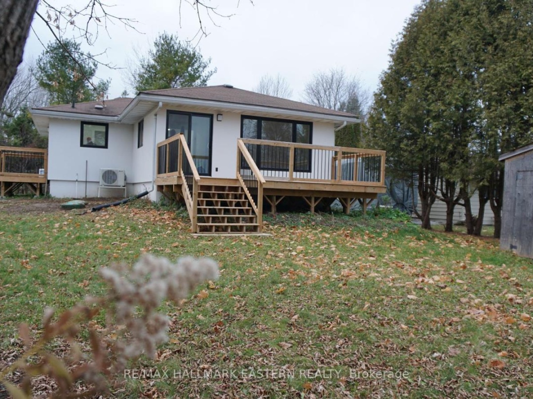 248 Crosby Drive, Pigeon Lake