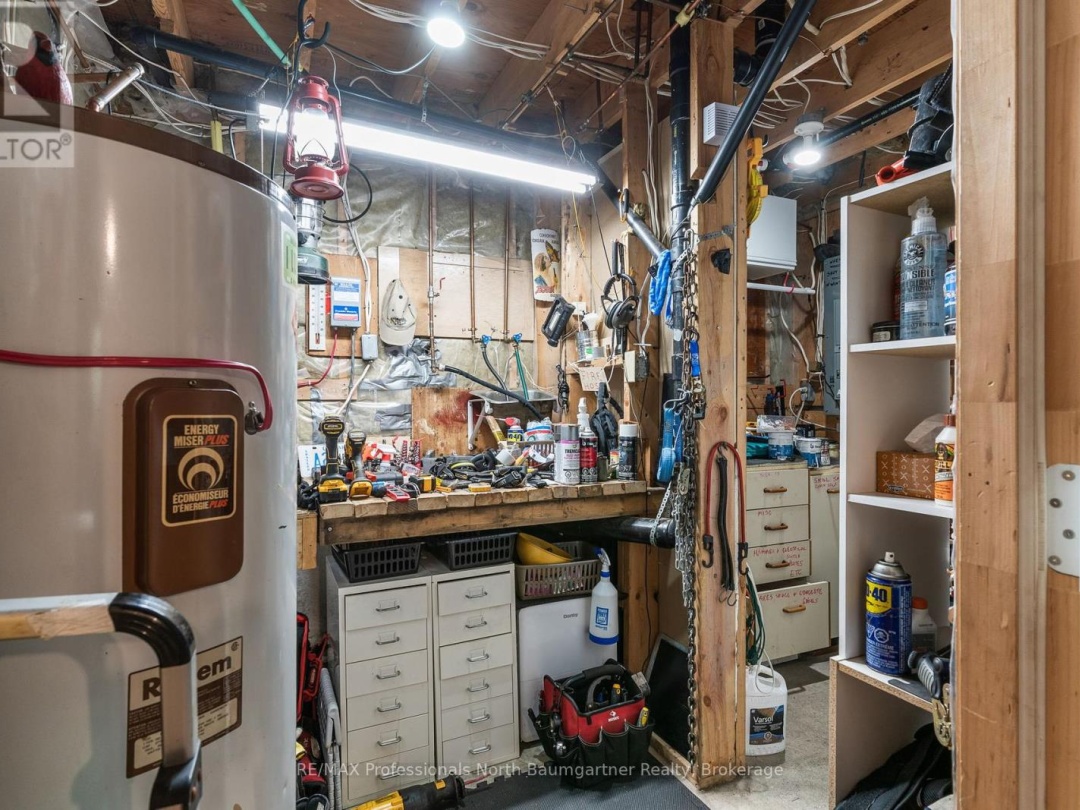 2766 Wilkinson Road, Kennisis Lake