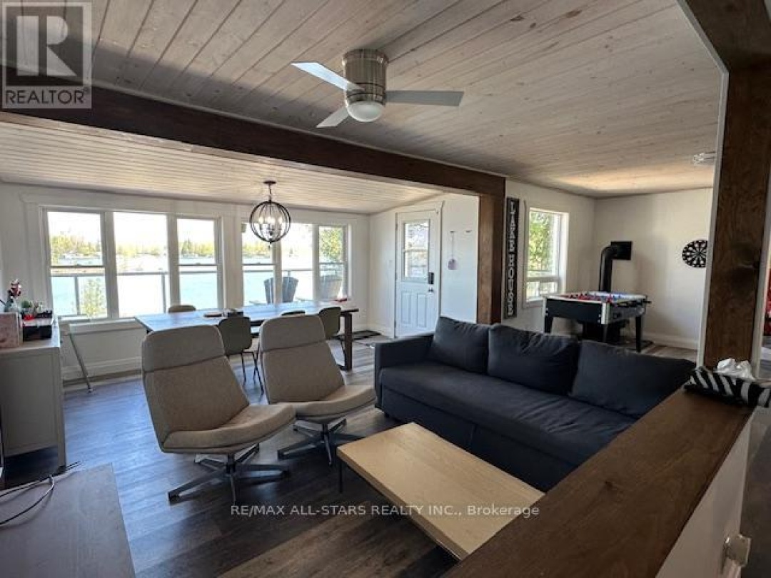 15 Manchester Trail, Sturgeon Lake
