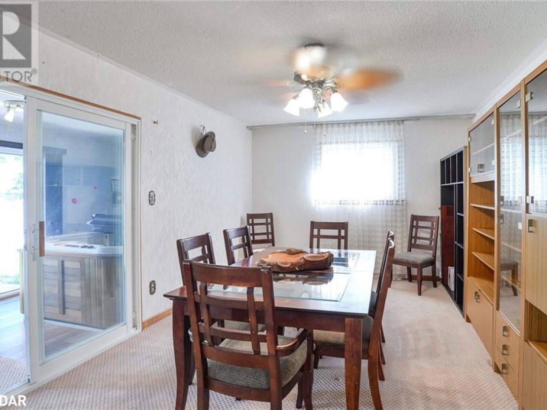 35 OLD INDIAN Trail, 