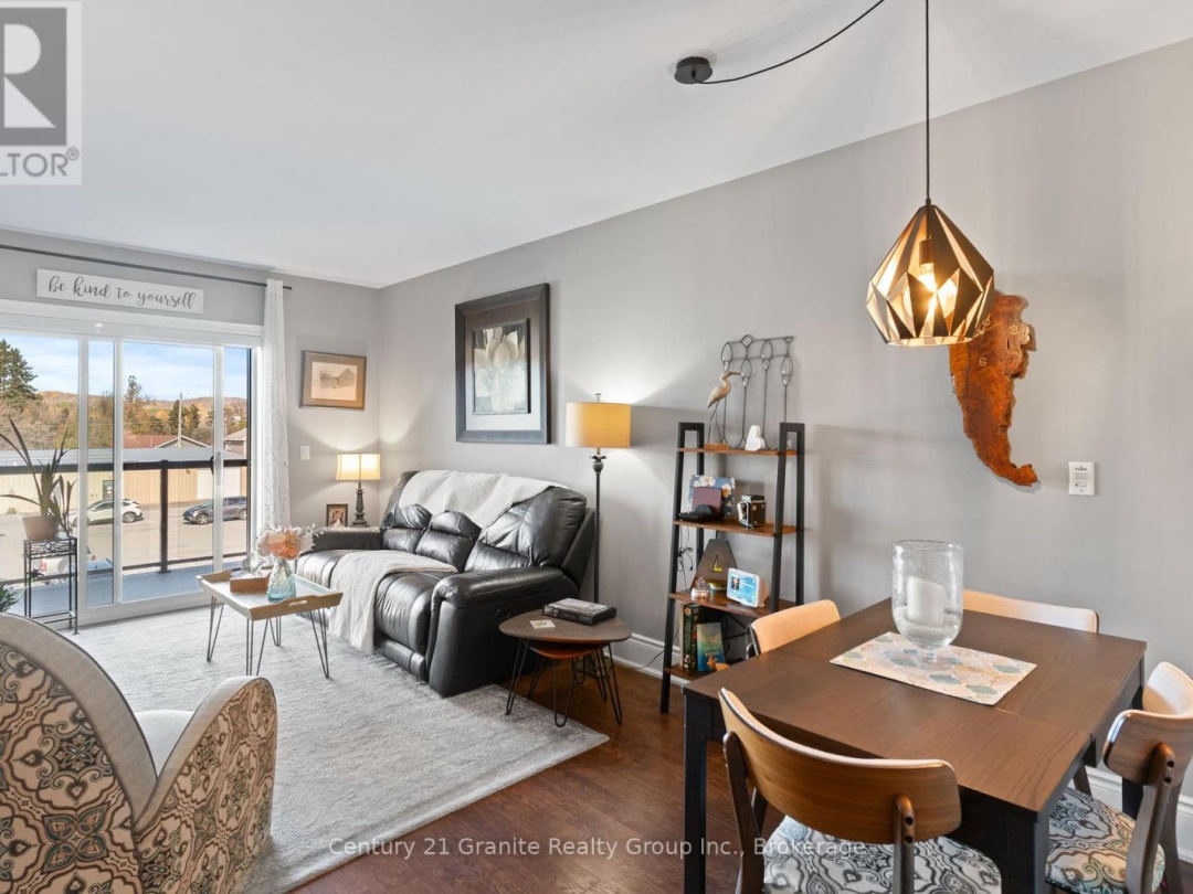 104 - 9 NEWCASTLE STREET, 