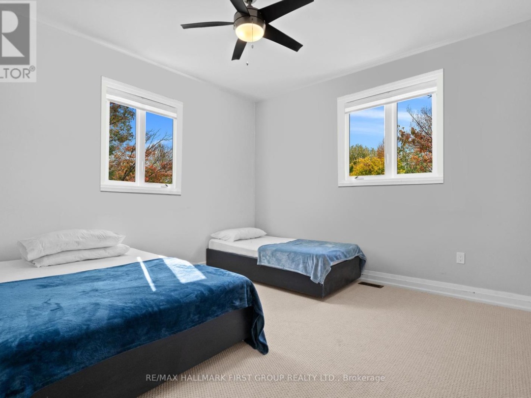 7 Duncan Drive, Canal Lake