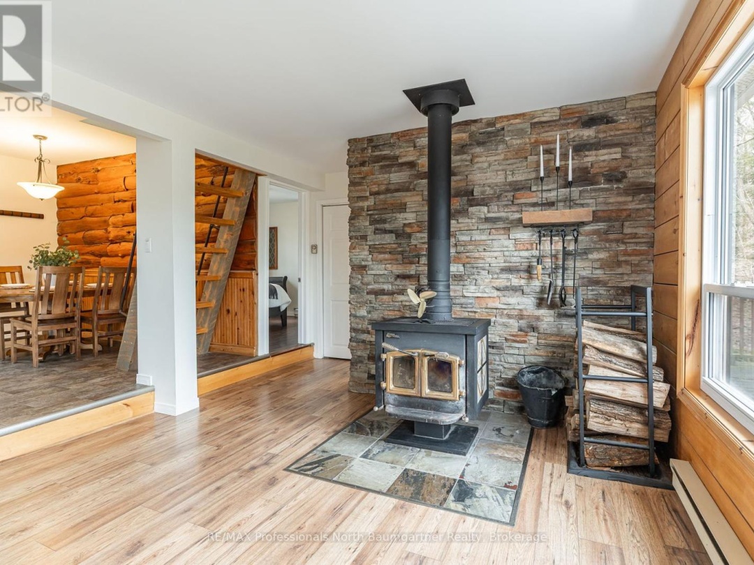 1071 Crabbe Lane, Cranberry Lake