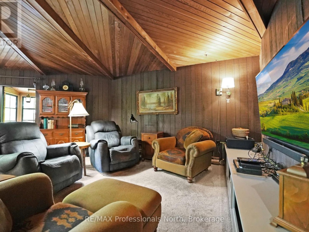 1511 WENONA LAKE ROAD, 