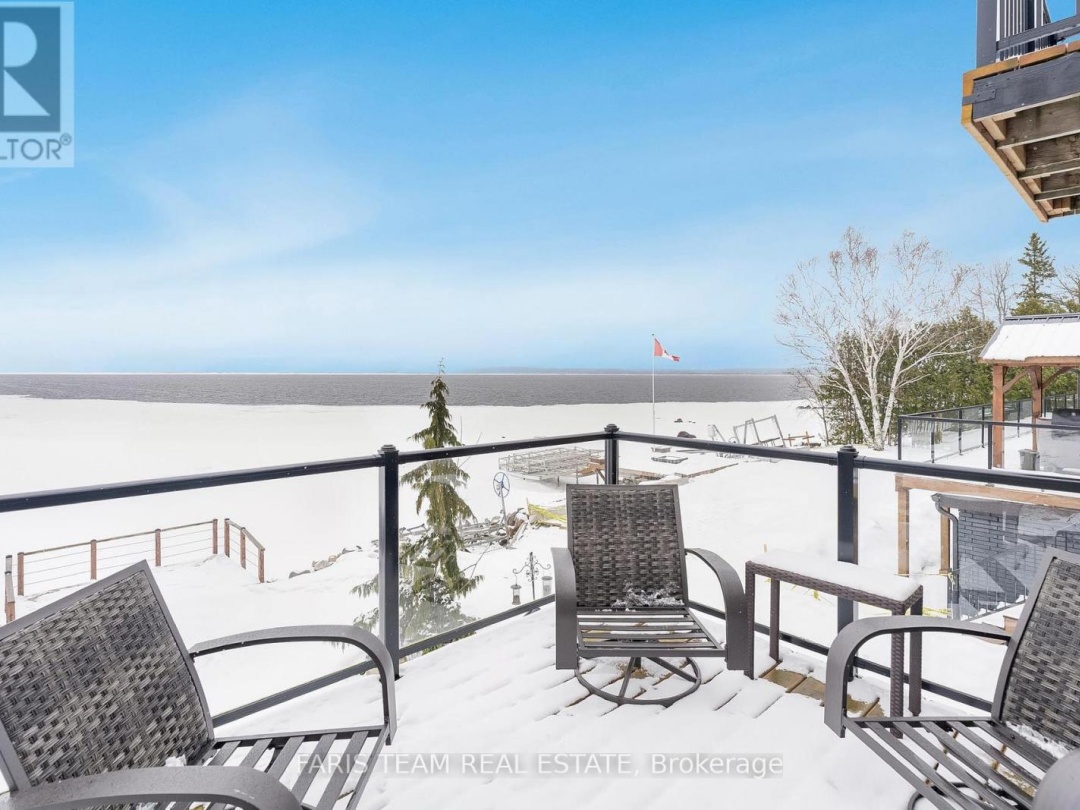 238 Robins Point Road, Georgian Bay