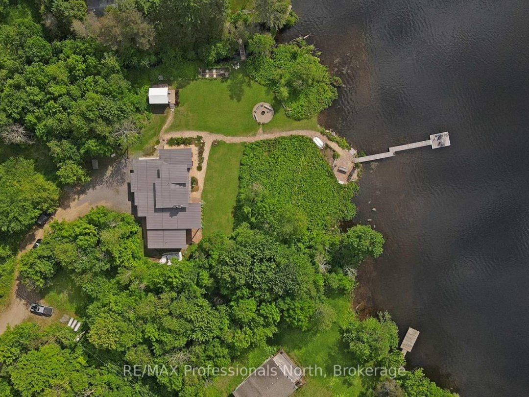 1049 TWIN ROCKS LANE, 