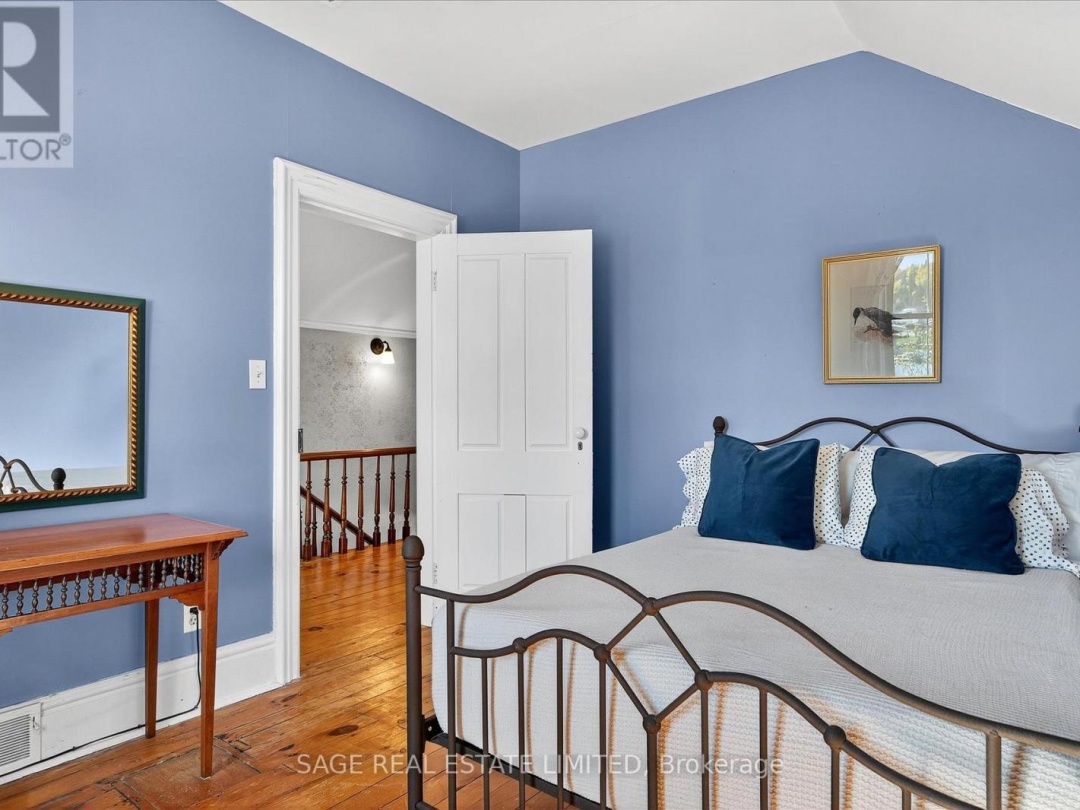 33 NORTH WATER STREET, 