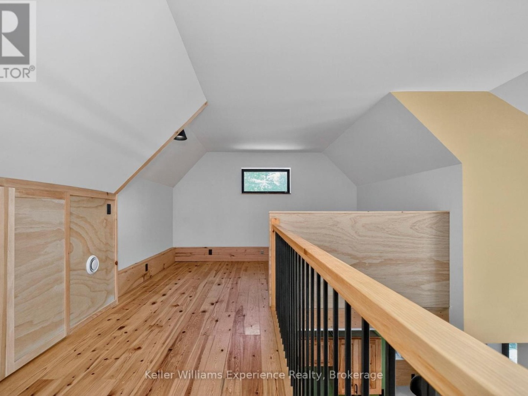 753 HONEY HARBOUR ROAD, 