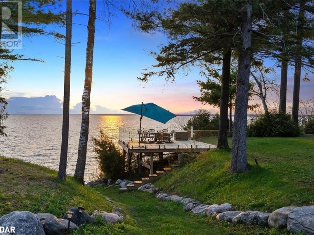27440 Cedarhurst Beach Road, Lake Simcoe