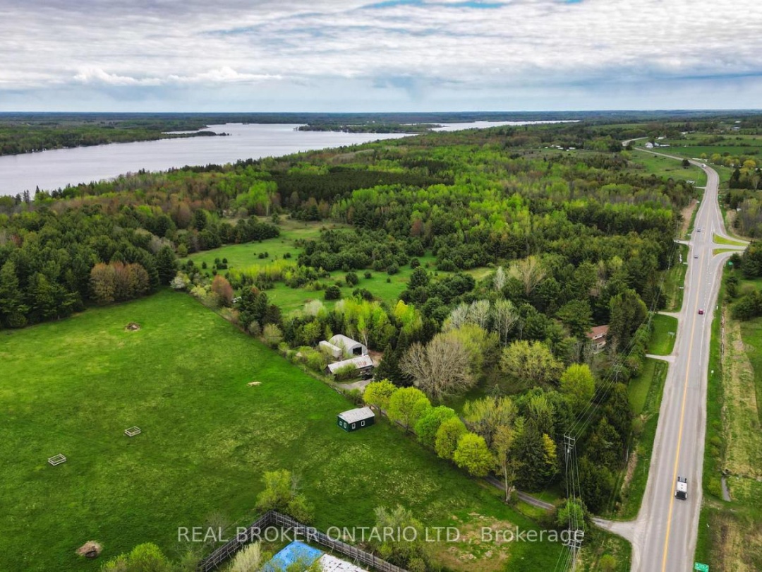 261 PORTAGE ROAD, Canal Lake