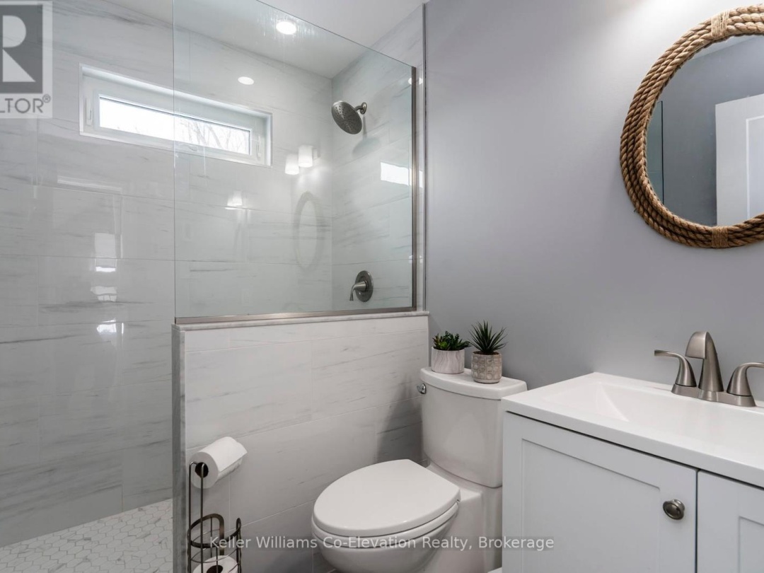 4073 Dalrymple Drive, Dalrymple-south Lake