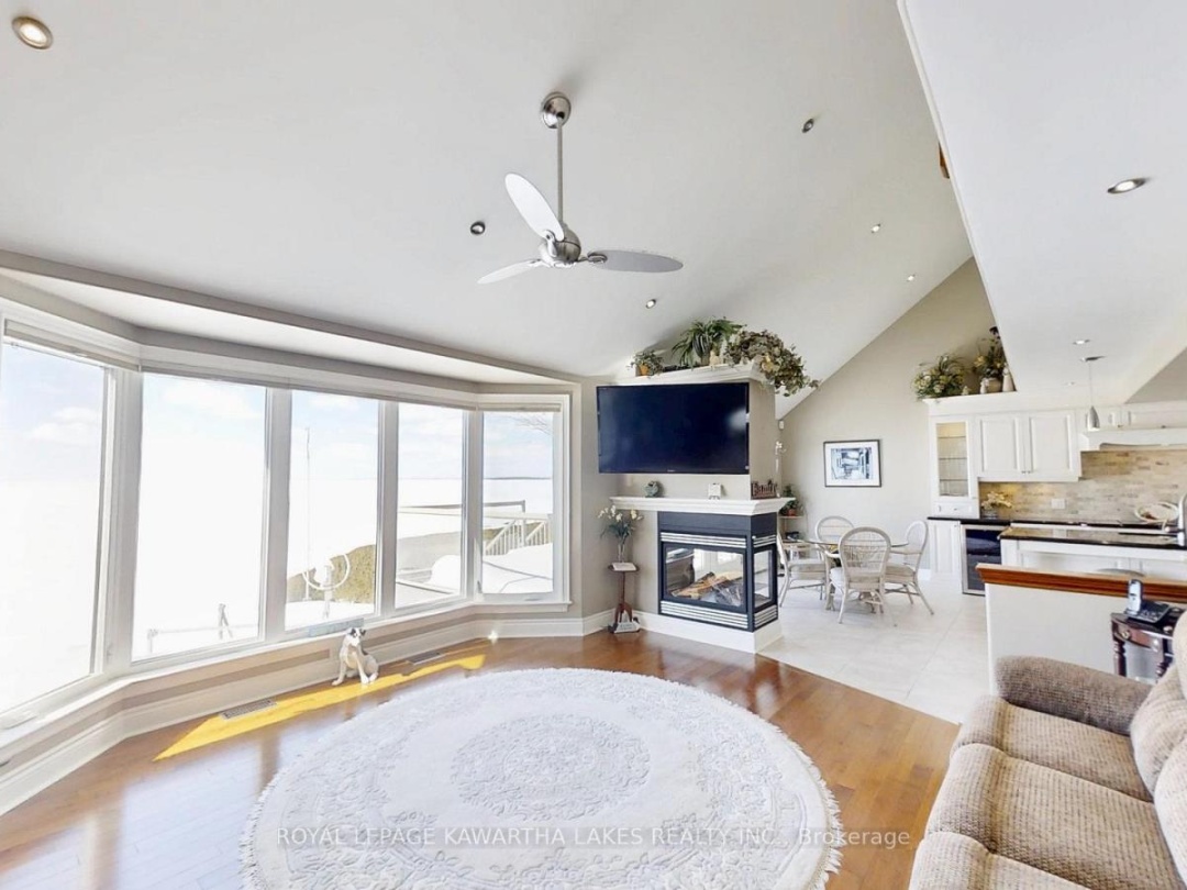 24 MCLENNANS BCH ROAD, Lake Simcoe