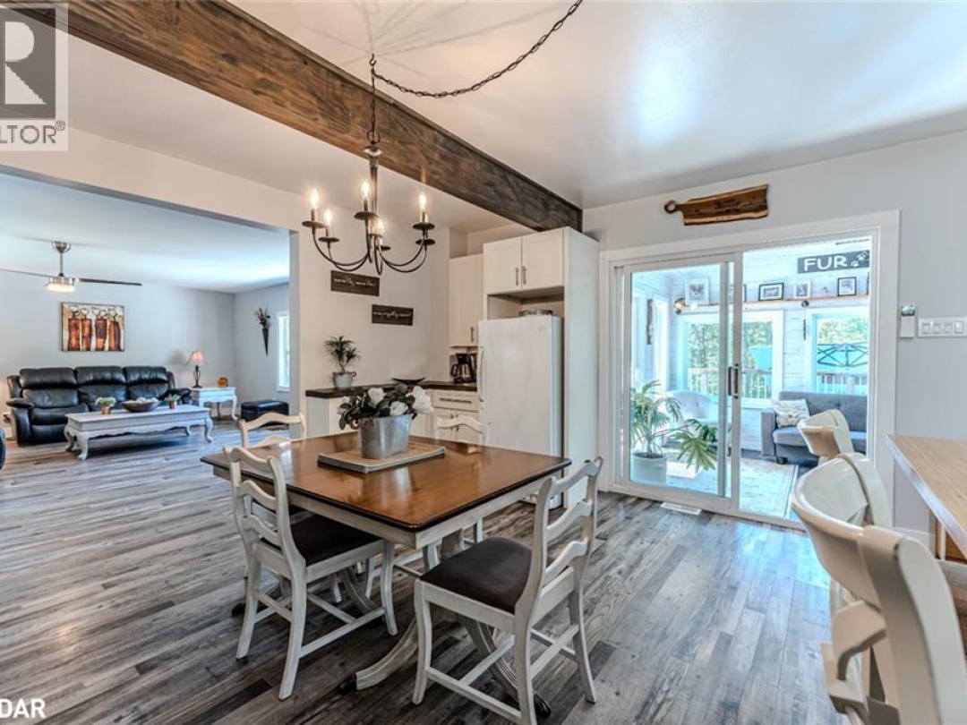 36 MEADOWS Avenue, 